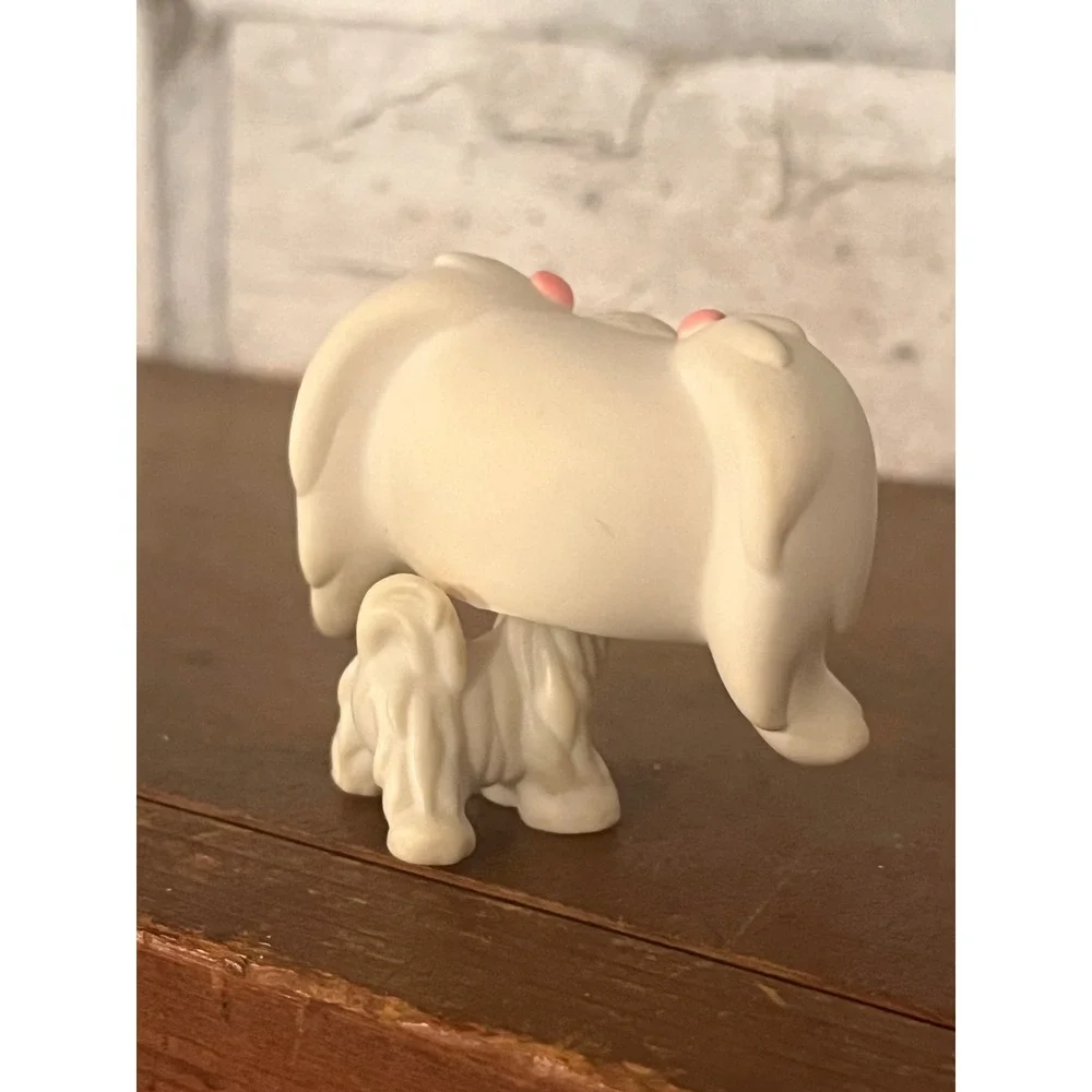 Hasbro Littlest Pet Shop LPS Maltese Puppy Dog White Pink‎ Bows #65